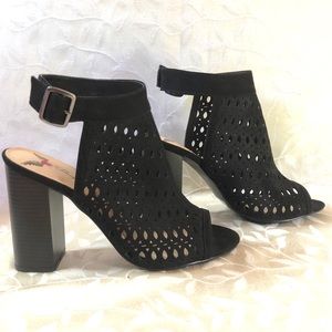 🆕 Penny Loves Kenny Black Heels